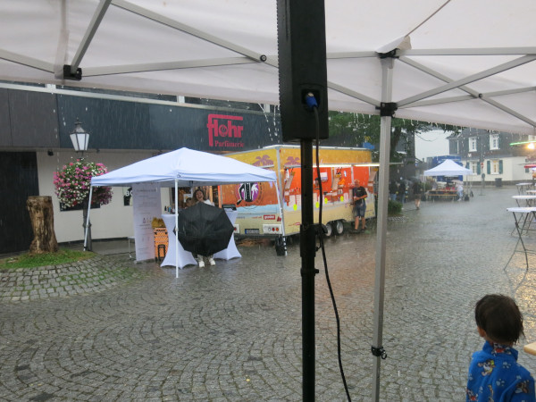 binary comment Feierabendmarkt Hückeswagen